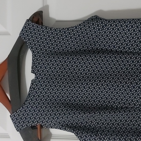 Mario Serrani sleeveless dress with zipper in back - Picture 2 of 6